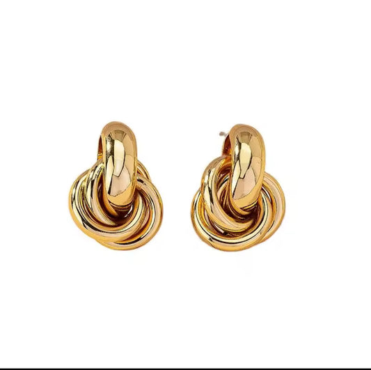 Nudo Dorado